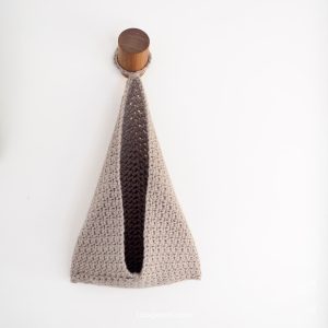 Hanging crochet basket/