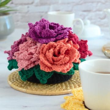 Flower coasters in a pot.